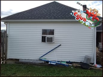 Cajun Soft Wash house Washing exterior dirt stains