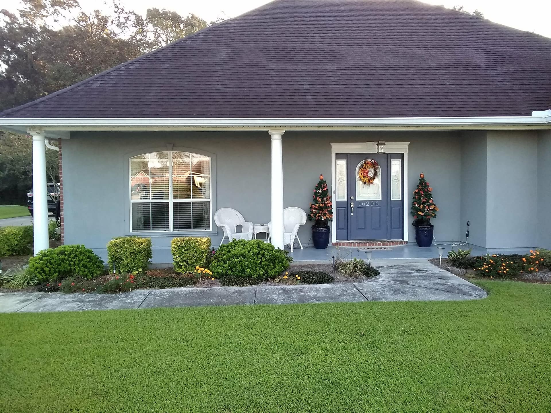 Cajun Soft Wash residential roof cleaning exterior dirt window