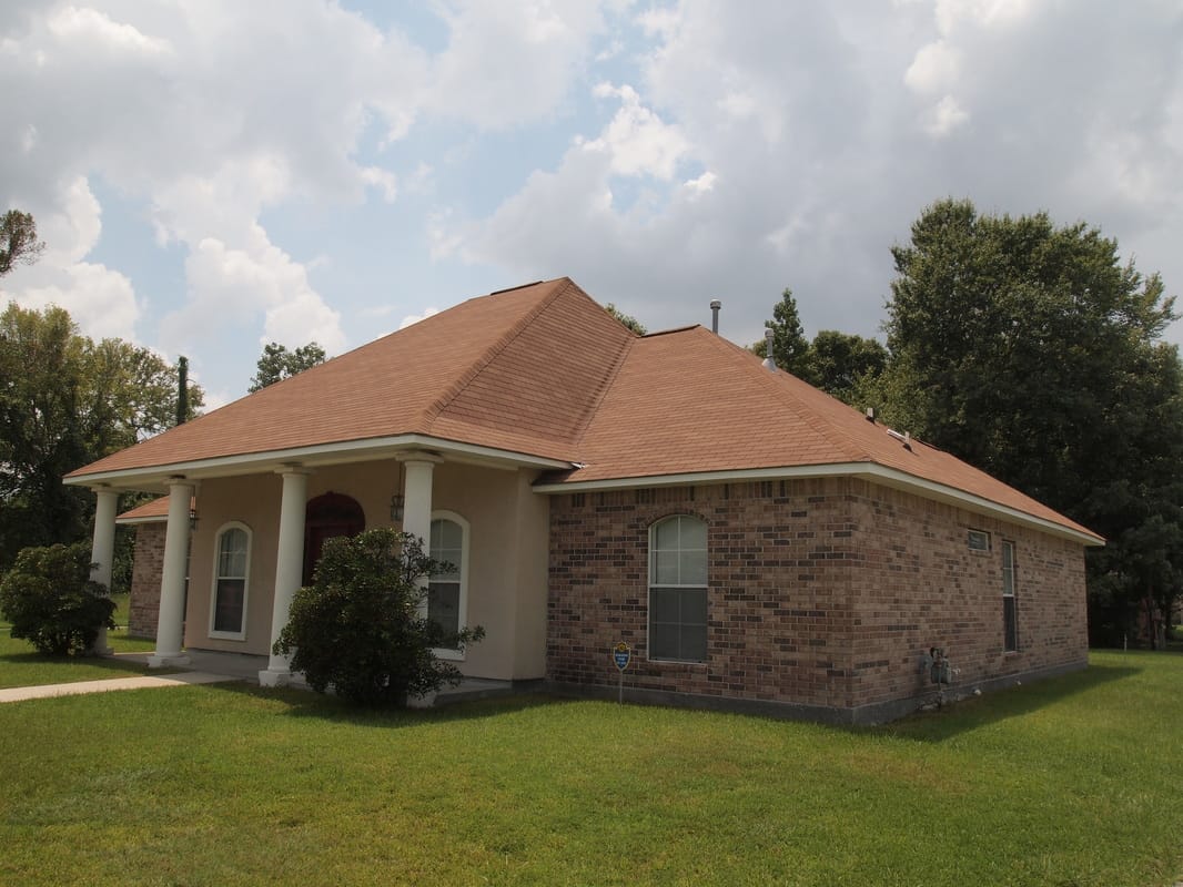 Cajun Soft Wash house Washing exterior soft power wash dirt stain roof